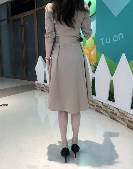 彻底征服美丽端庄的物理老师