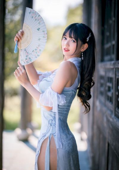 年轻妻子的工作在线观看