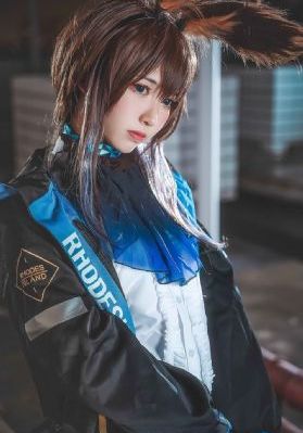 我们在黑暗中相拥电视剧免费观看